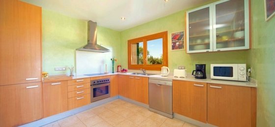 09_optimized.jpg Book a villa holiday in Spain