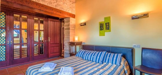 10-min_0.jpg Book a villa holiday in Spain
