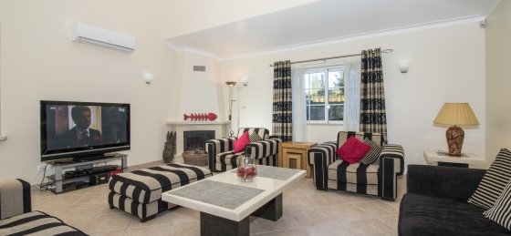 10.jpg Book a villa in Algarve