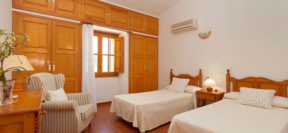 11-min_-1-_0.jpg Holiday villas in Mallorca