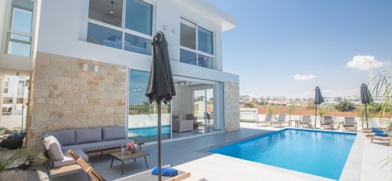 2_-7-.jpg Villas in Cyprus