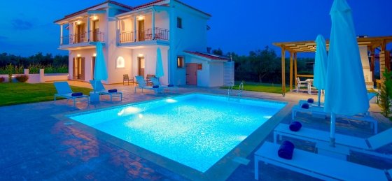 3.jpg Villa rentals in Greece