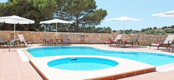 4.jpg Holiday home in Keri villa booking