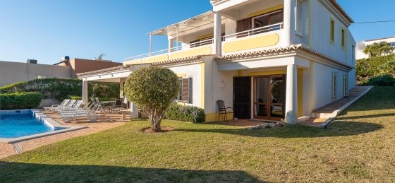 andreia_04_web_1_de_1.jpg Villa rentals in Portugal