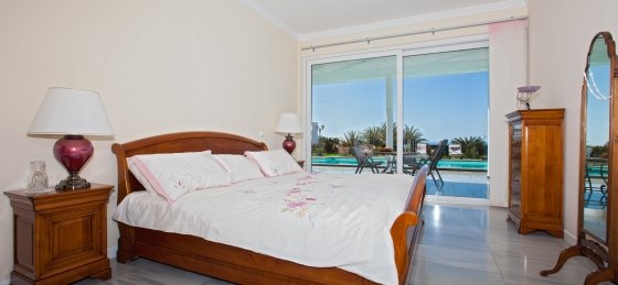 del_gray_08.jpg Book a villa in Puerto Calero