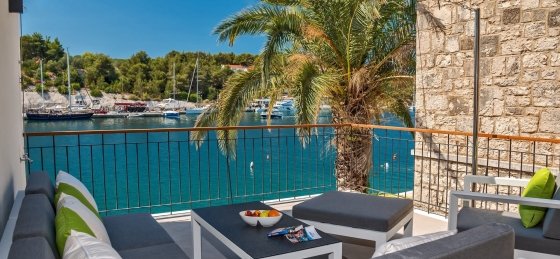 orvas_villa_in_milna_5.jpg Book a villa holiday in Brac