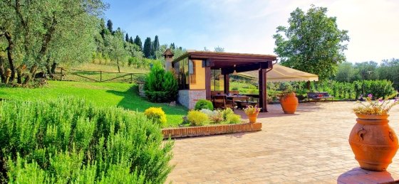 r545r-dsc-8104-easyhdr-vivid-colors.jpg Book a villa in Italy
