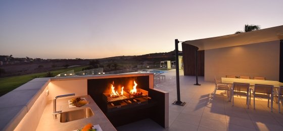 sunset_villa_v-l_salobre_with_pool_bbq_night_0.jpg Book a villa holiday in Salobre Golf Resort