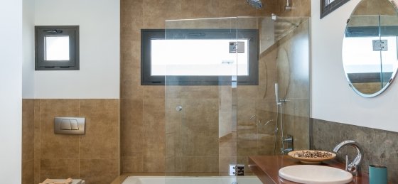 upstairs_bathroom.jpg Villa holidays in Canary Islands