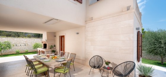 villa_in_splitska_28.jpg Book a villa in Croatia