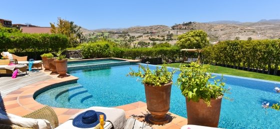 villalacanelaluxurysalobre_15.jpg Book a villa holiday in Canary Islands