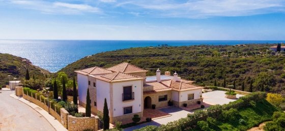 -1324403-800.jpg Villa holidays in Algarve