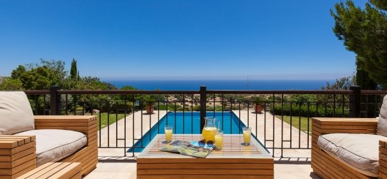 01g.jpg Book a villa holiday in Aphrodite Hills Resort