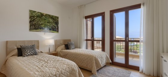 12.jpg Villa holidays in Aphrodite Hills Resort