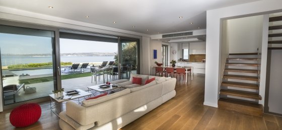2.1_almyra_living_area_1.jpg Book a villa in Greece