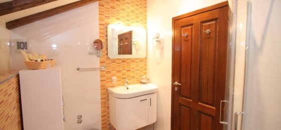 35_-_villa_franica_bathroom_2nd_floor.jpg Book a villa in Dubrovnik