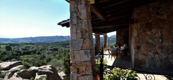 8-veranda.jpg Book a villa holiday in Sardinia