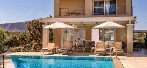 8683.jpg Villas in Greece
