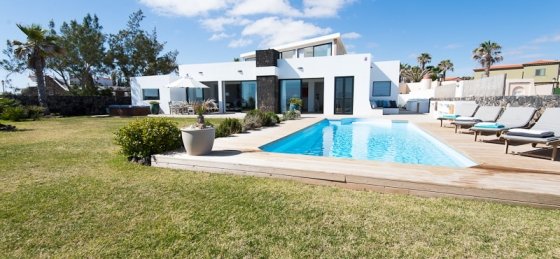 ae6d01a4-d565-4cf4-909a-6e33057db097.jpg Villas in Corralejo