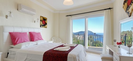 azalea18lr.jpg Book a villa holiday in Turkey