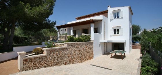 hrp72-19.jpg Book a villa holiday in Balearic Islands