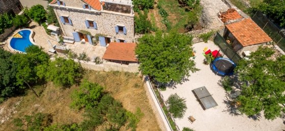 villa_in_milna_2.jpg Villa rentals in Brac