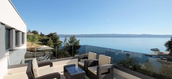 villa_in_omis_area_27_1.jpg Villa rentals in Croatia