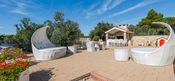 villa_in_pirovac_7_1.jpg Book a villa in Croatia