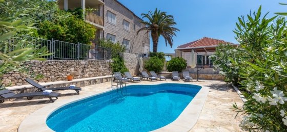 villa_in_sumartin_5.jpg Villa rentals in Brac