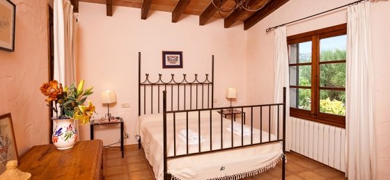 10-min_19.jpg Book a villa in Spain