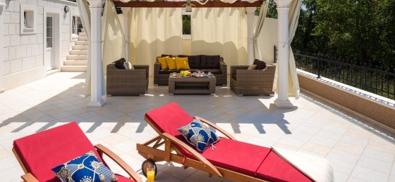 10_20.jpg Book a villa in Omis