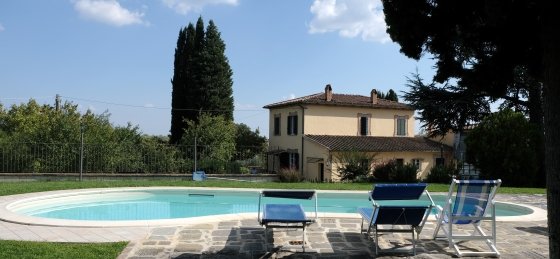 dscf2590.jpg Villas in Italy
