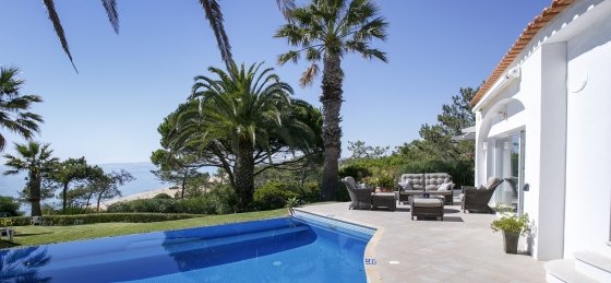 03_lower_terrace.jpg Villa rentals in Portugal