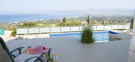 5_32.jpg Book a villa in Latchi