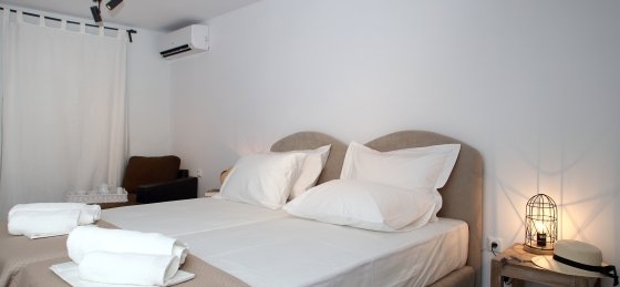 img_3302p.jpg Book a villa in Greece