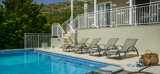 Holiday villas in Greece