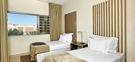 salgados_beach_villas_-_bedroom_3.jpg Villa holidays in Portugal