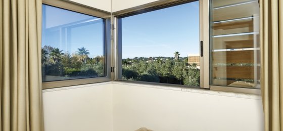 salgados_beach_villas_-_bedroom_5.jpg Book a villa holiday in Albufeira
