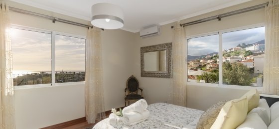 10_-_our_madeira_-_belair_-_master_bedroom.jpg Holiday villas in Madeira