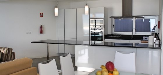 12_our_madeira_-_cliffscape_-_dining_and_kitchen.jpg Villa holidays in Madeira