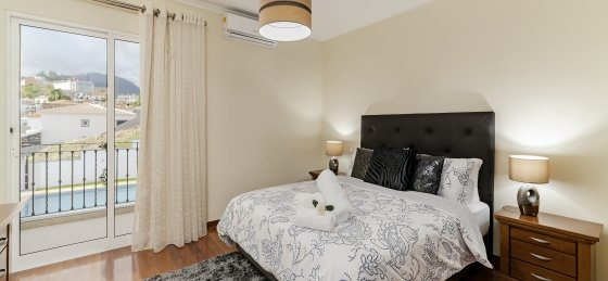 13_-_our_madeira_-_belair_-_double_bedroom.jpg Villa holidays in Funchal