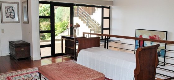 14_-_our_madeira_-_villa_luz_-_landing_and_extra_bed.jpg Book a villa holiday in Portugal