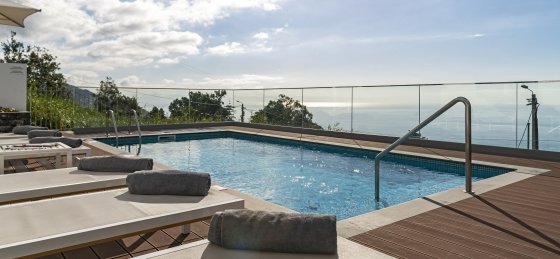 1_-_our_madeira_-_vila_da_portada_-_pool_and_view.jpg Villas in Madeira
