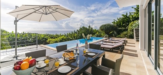 20_-our_madeira_-_designhouse_-_pool_ara.jpg Holiday villas in Calheta