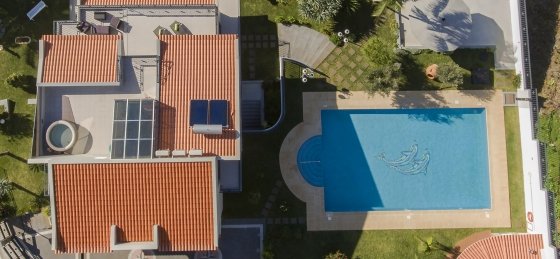 22_-_our_madeira_-_belair_-_house_and_pool.jpg Book a villa in Funchal