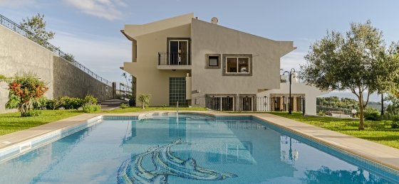 23_-_our_madeira_-_belair_-_pool.jpg Villa in Funchal to rent