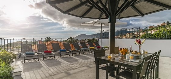 4_-_our_madeira_-_belair_-_chairs_and_table.jpg Holiday villas in Madeira