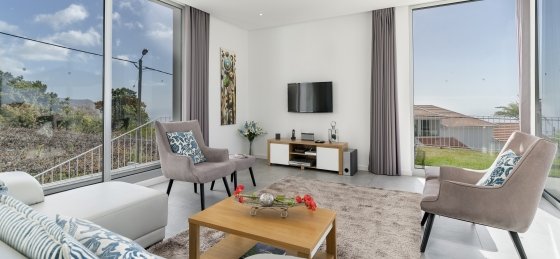 5_-_our_madeira_-_calheta_heights_-_living_room.jpg Holiday home in Madeira villa booking