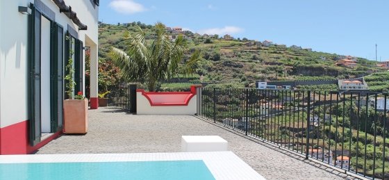 5_our_madeira_-_casa_do_julio_-_exterior_and_pool.jpg Villa in Portugal to rent