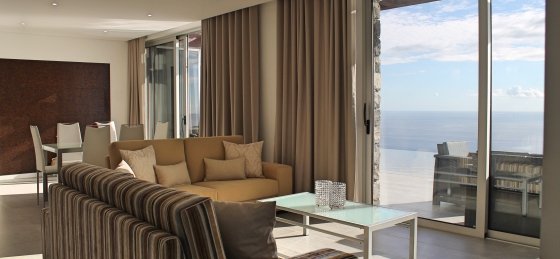 9_our_madeira_-_cliffscape_-_living_space_2.jpg Villas in Madeira